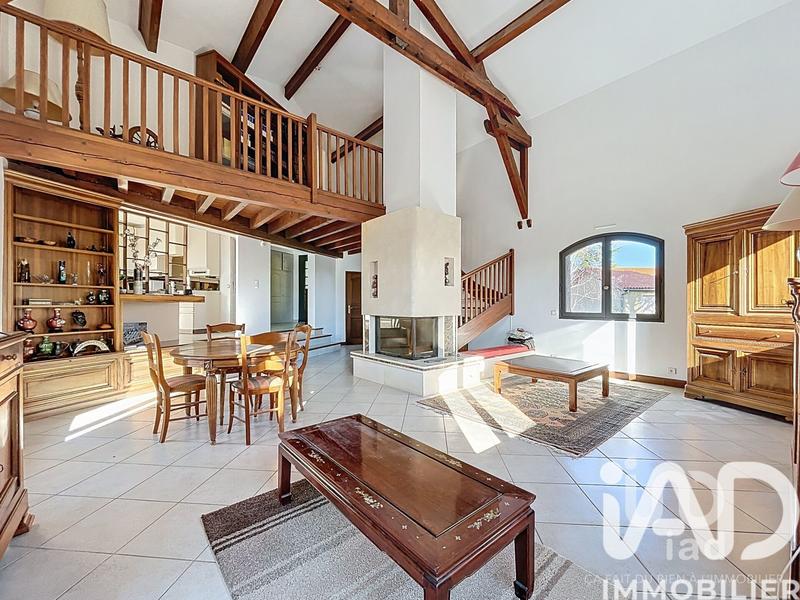 Maison de maîtres - 210 m² - 7 pièces