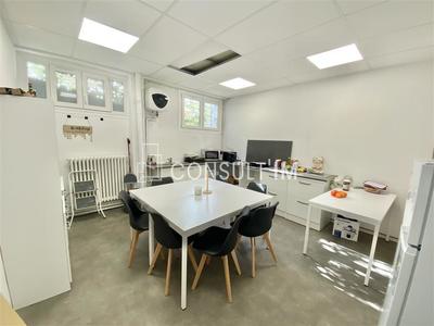 Bureau - 258 m²