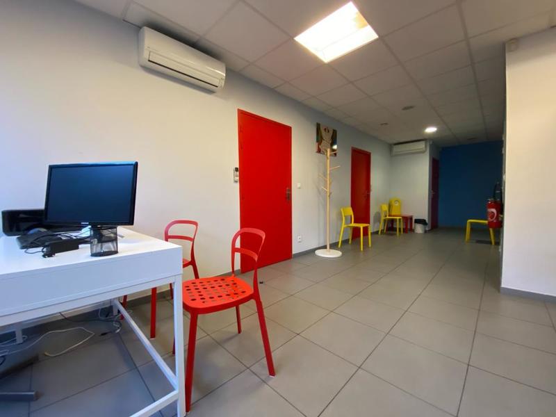 Bureau - 86 m² - 4 pièces