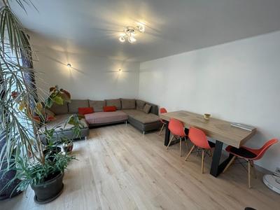 Appartement - 75 m² - 3 pièces