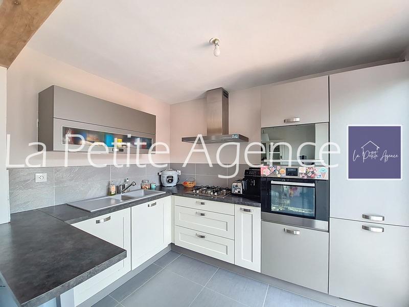 Maison - 107 m² - 6 pièces