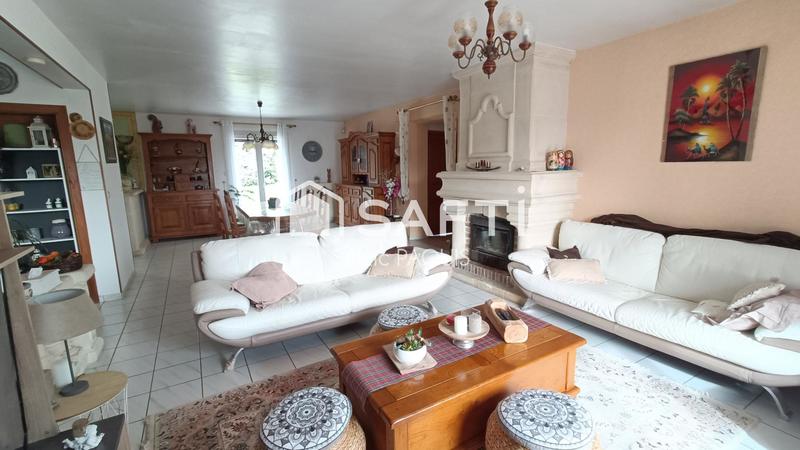 Maison - 240 m² - 8 pièces