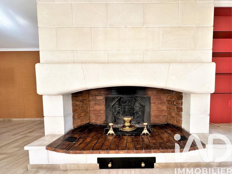 Maison - 325 m² - 8 pièces