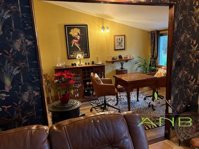 Maison - 96 m² - 4 pièces