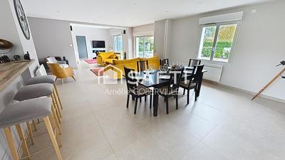 Maison - 180 m² - 7 pièces