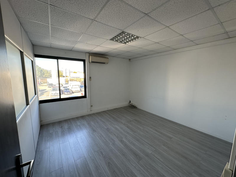 Local commercial - 560 m²
