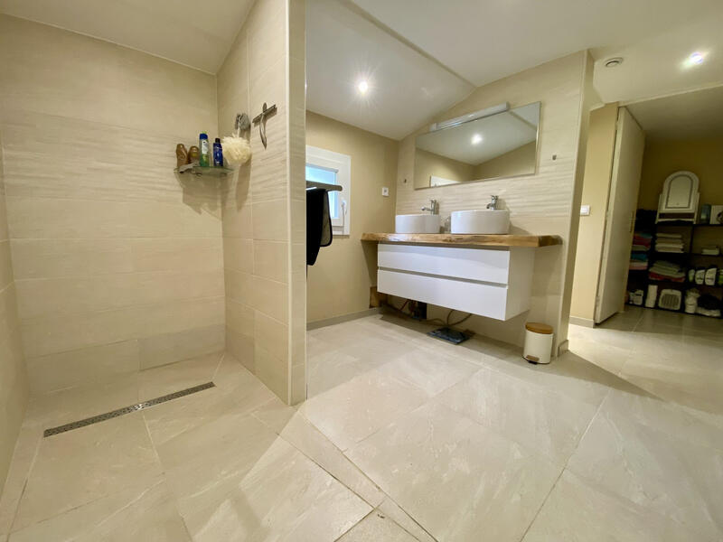 Maison - 155 m² - 3 pièces