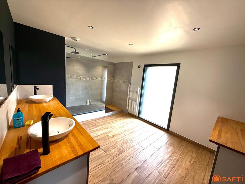 Maison - 289 m² - 7 pièces