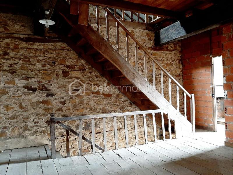 Maison en pierre - 178 m² - 6 pièces