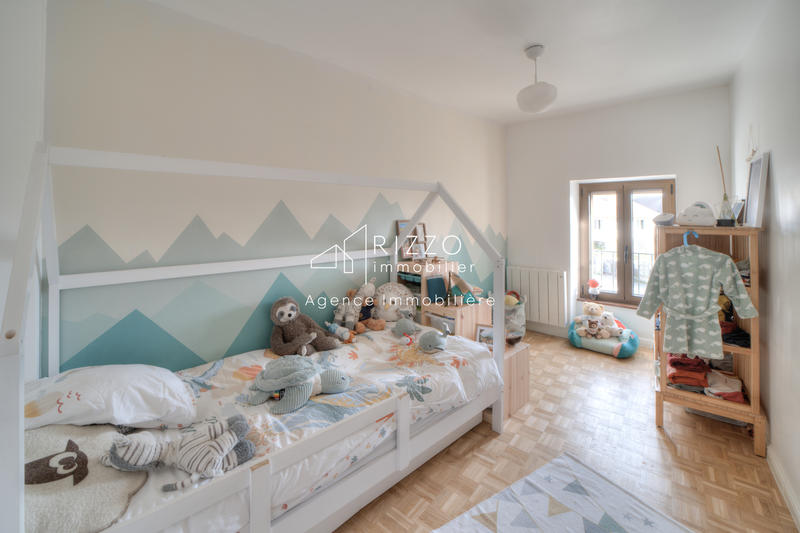 Maison - 102 m² - 5 pièces