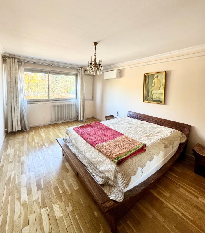 Appartement - 131 m² - 5 pièces