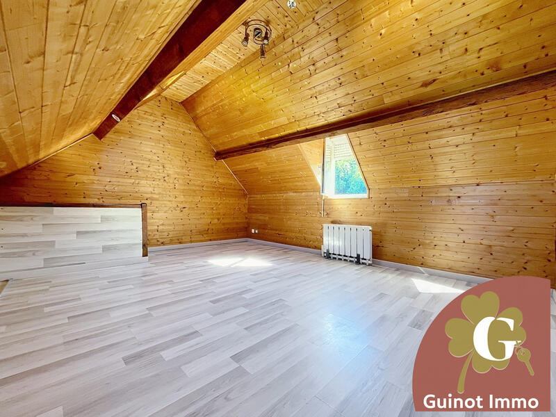 Maison - 80 m² - 4 pièces