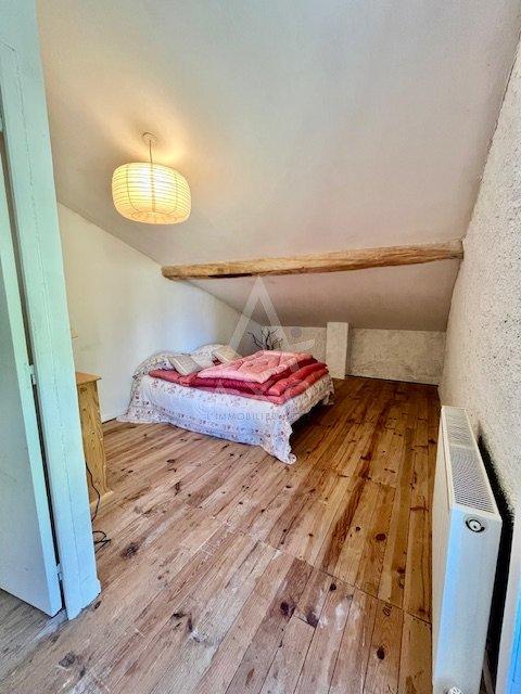 Maison - 181 m² - 8 pièces