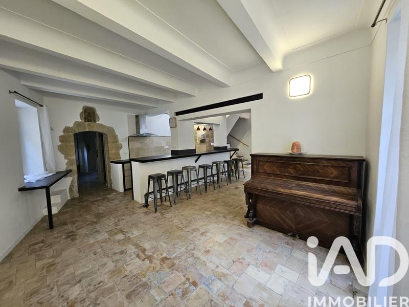Maison - 250 m² - 8 pièces