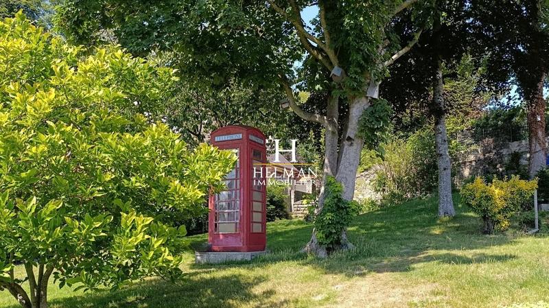 Maison - 221 m² - 10 pièces