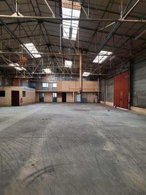 Local commercial - 10 368 m²