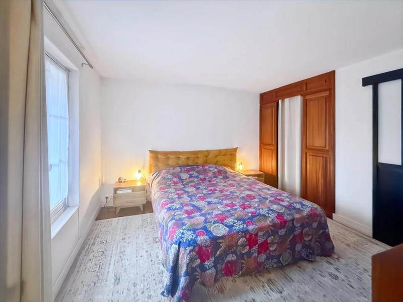 Maison - 240 m² - 9 pièces