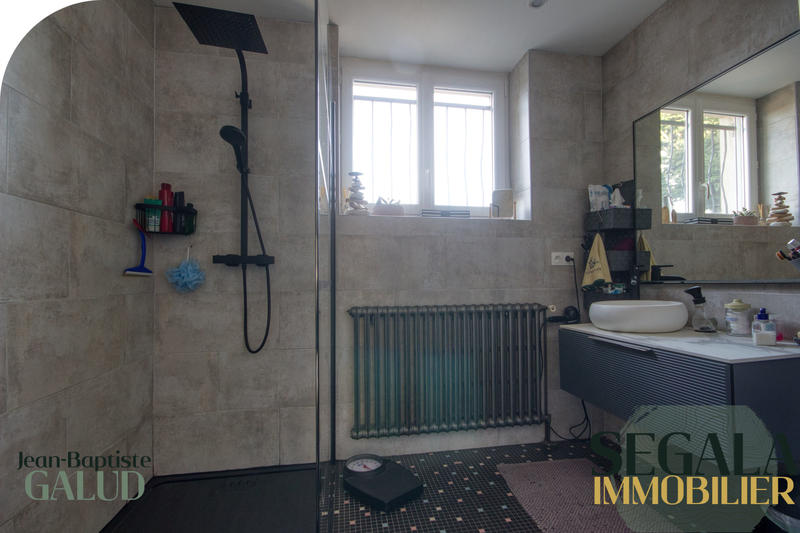 Maison - 148 m² - 6 pièces