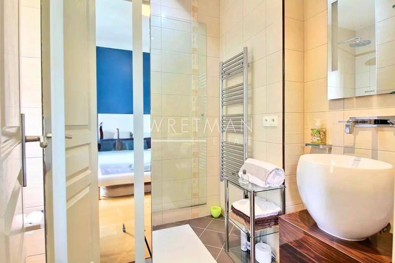 Appartement - 160 m² - 4 pièces