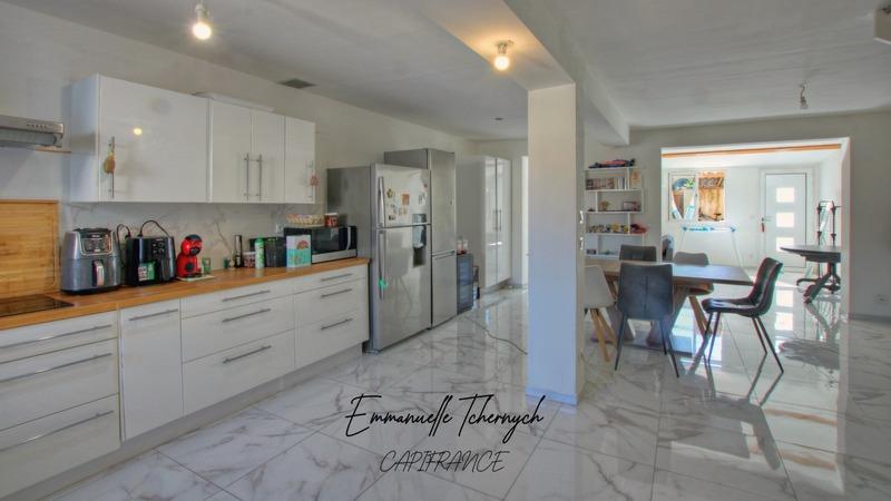 Maison - 118 m² - 4 pièces