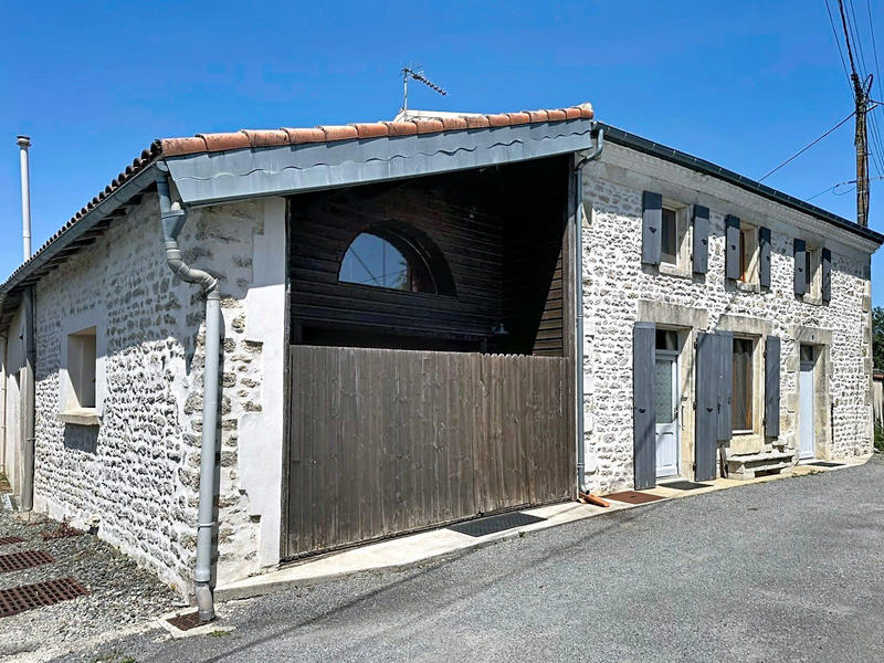 Loft - 128 m² - 3 pièces