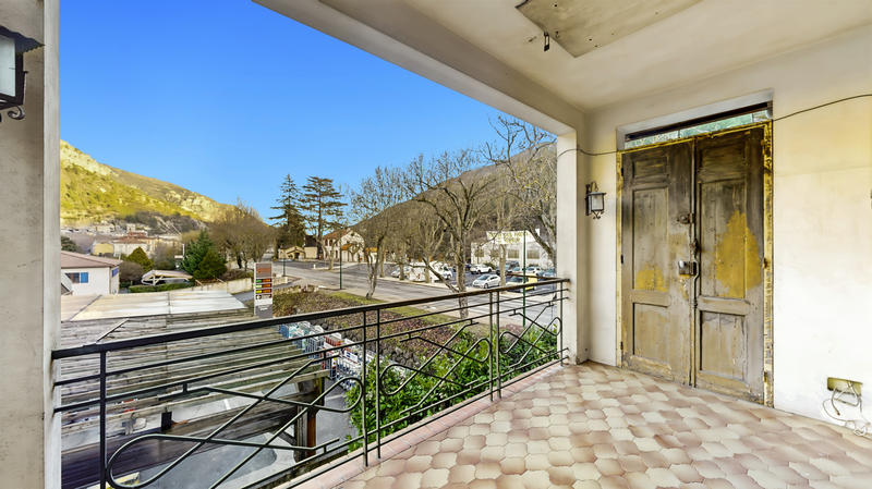 Duplex - 124 m² - 6 pièces