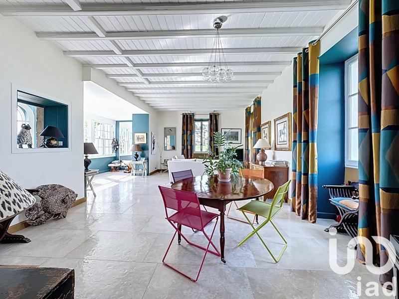 Maison - 191 m² - 7 pièces