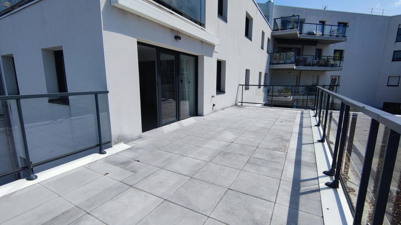 Appartement - 93 m² - 4 pièces