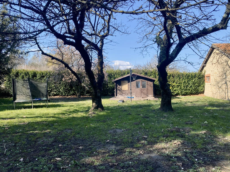 Maison - 202 m² - 7 pièces