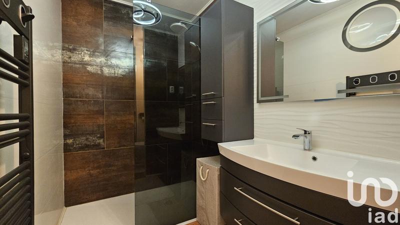 Maison - 180 m² - 7 pièces