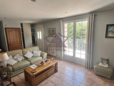 Maison - 101 m² - 4 pièces