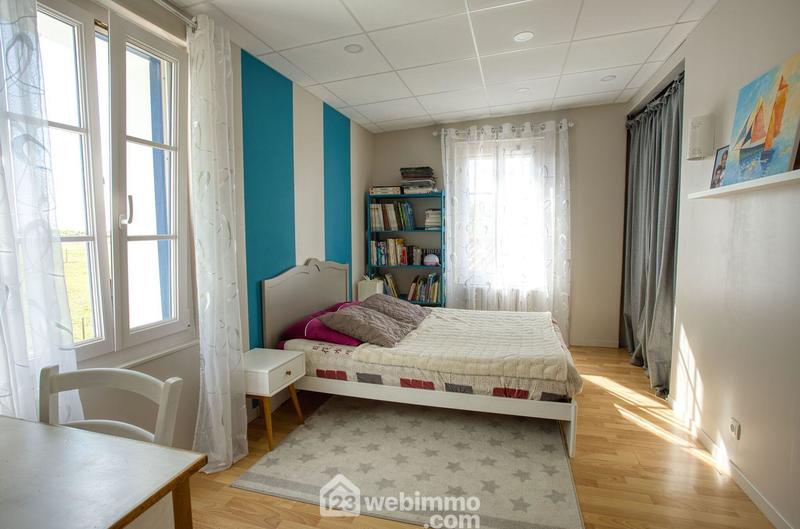 Maison - 176 m² - 7 pièces