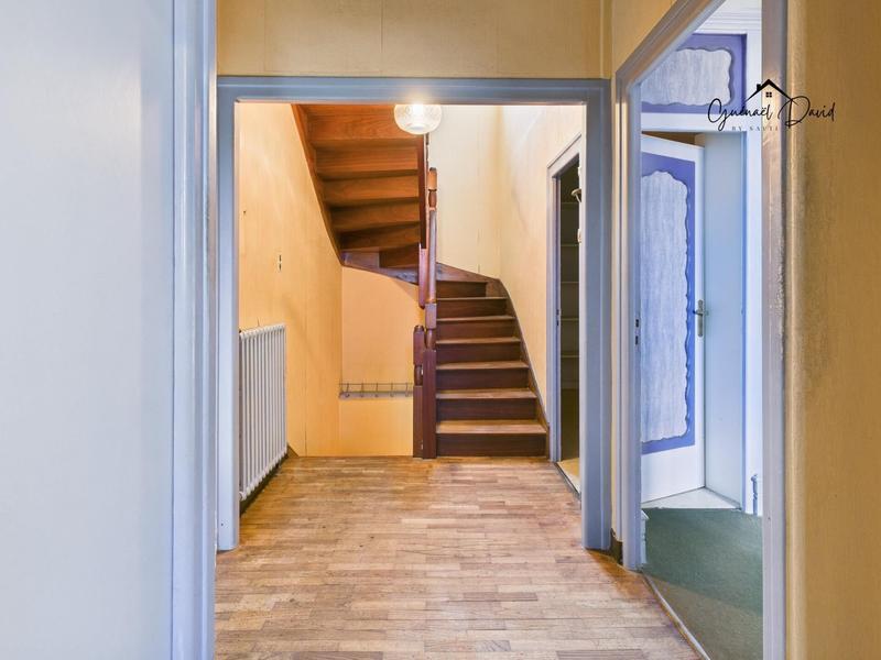 Maison - 175 m² - 8 pièces