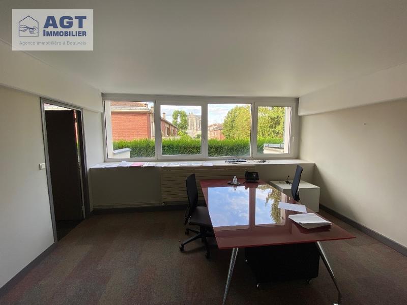 Local commercial - 345 m² - 12 pièces