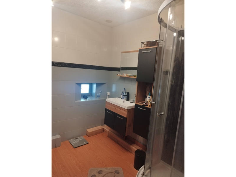 Maison - 230 m² - 8 pièces