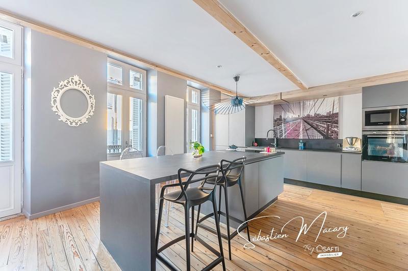 Appartement - 124 m² - 4 pièces