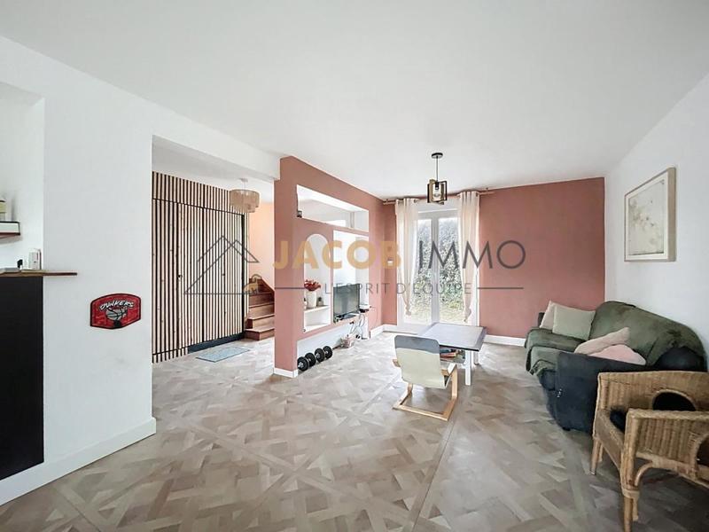 Maison - 110 m² - 7 pièces