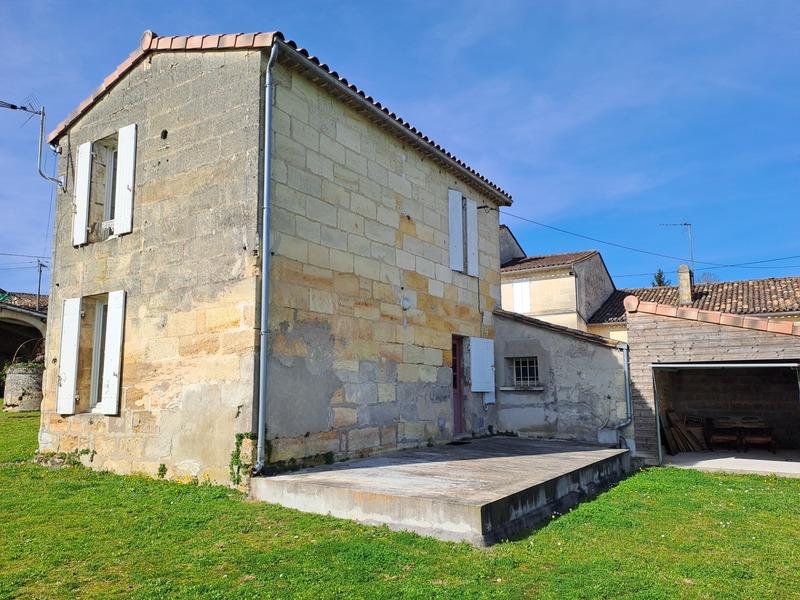 Propriété - 318 m² - 10 pièces