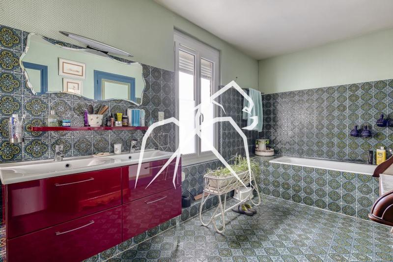 Maison ancienne - 200 m² - 7 pièces