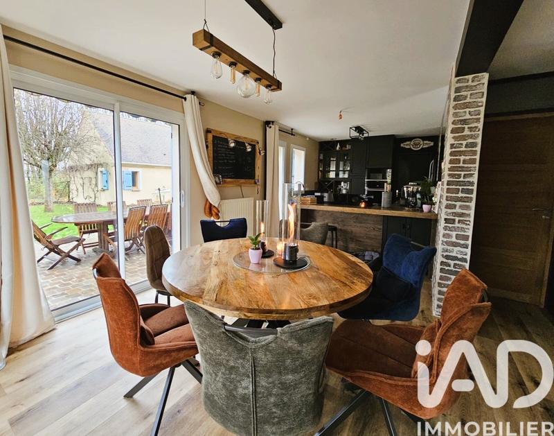 Maison - 140 m² - 7 pièces