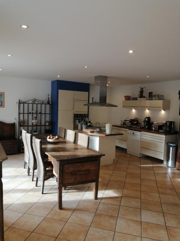 Maison - 189 m² - 7 pièces