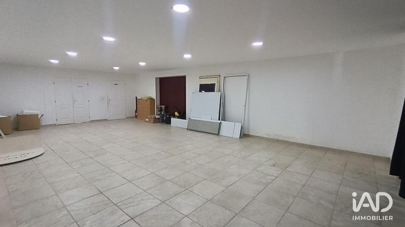 Local commercial - 413 m²