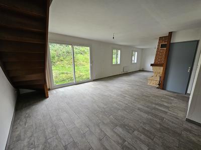 Maison - 104 m² - 5 pièces