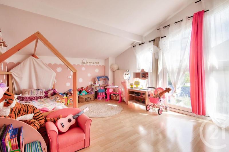 Pavillon - 127 m² - 6 pièces