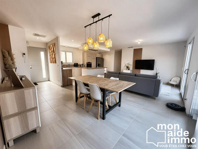 Maison - 100 m² - 5 pièces