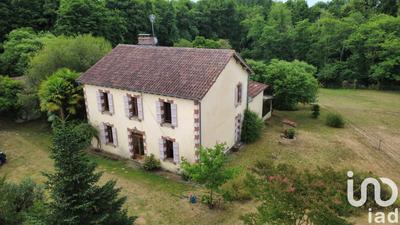 Maison - 218 m² - 8 pièces