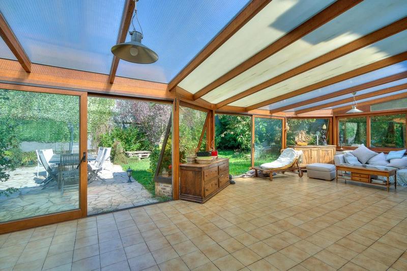 Maison - 210 m² - 8 pièces