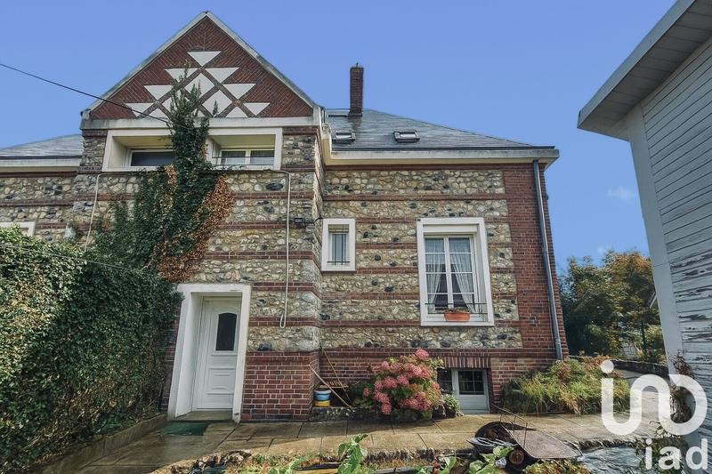 Maison - 94 m² - 4 pièces