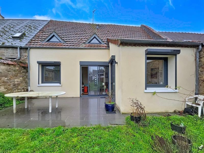 Maison - 103 m² - 5 pièces