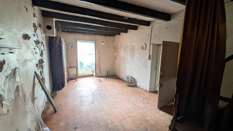 Maison en pierre - 66 m² - 2 pièces